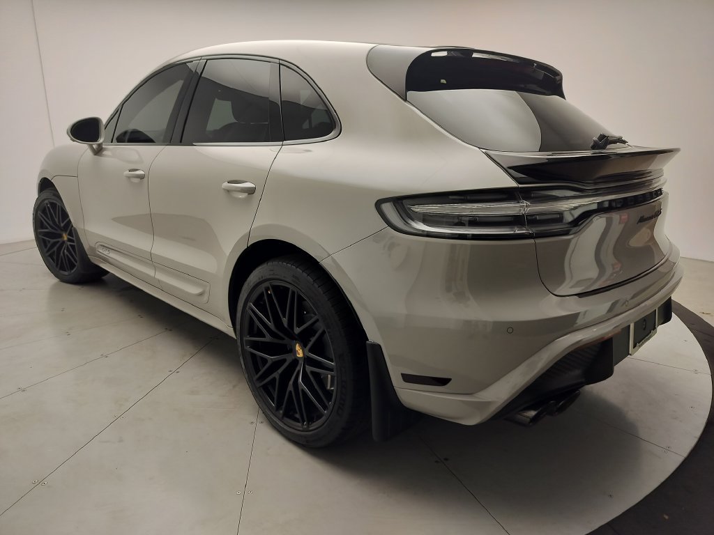 Certified 2023 Porsche Macan GTS AWD/4WD image 3