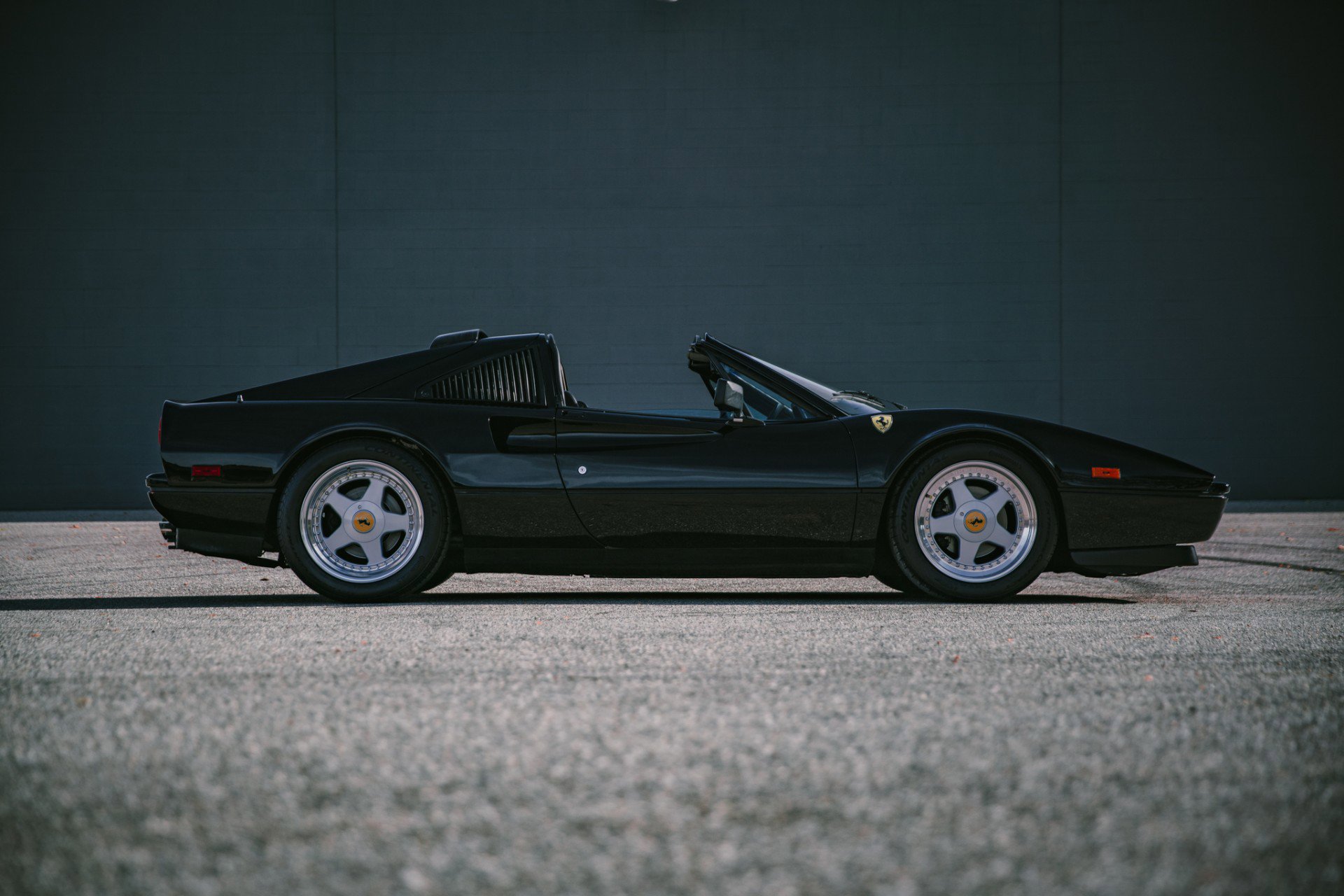 Used 1986 Ferrari 328 GTS image 17