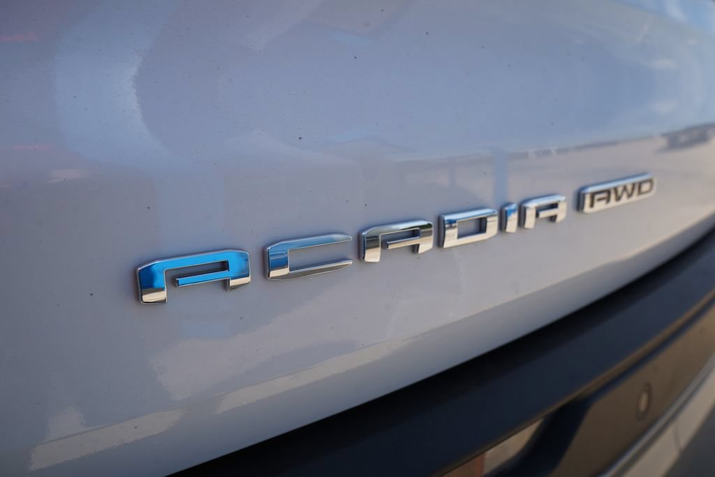 Used 2026 GMC Acadia Elevation w/ Elevation Premium Package AWD/4WD image 6