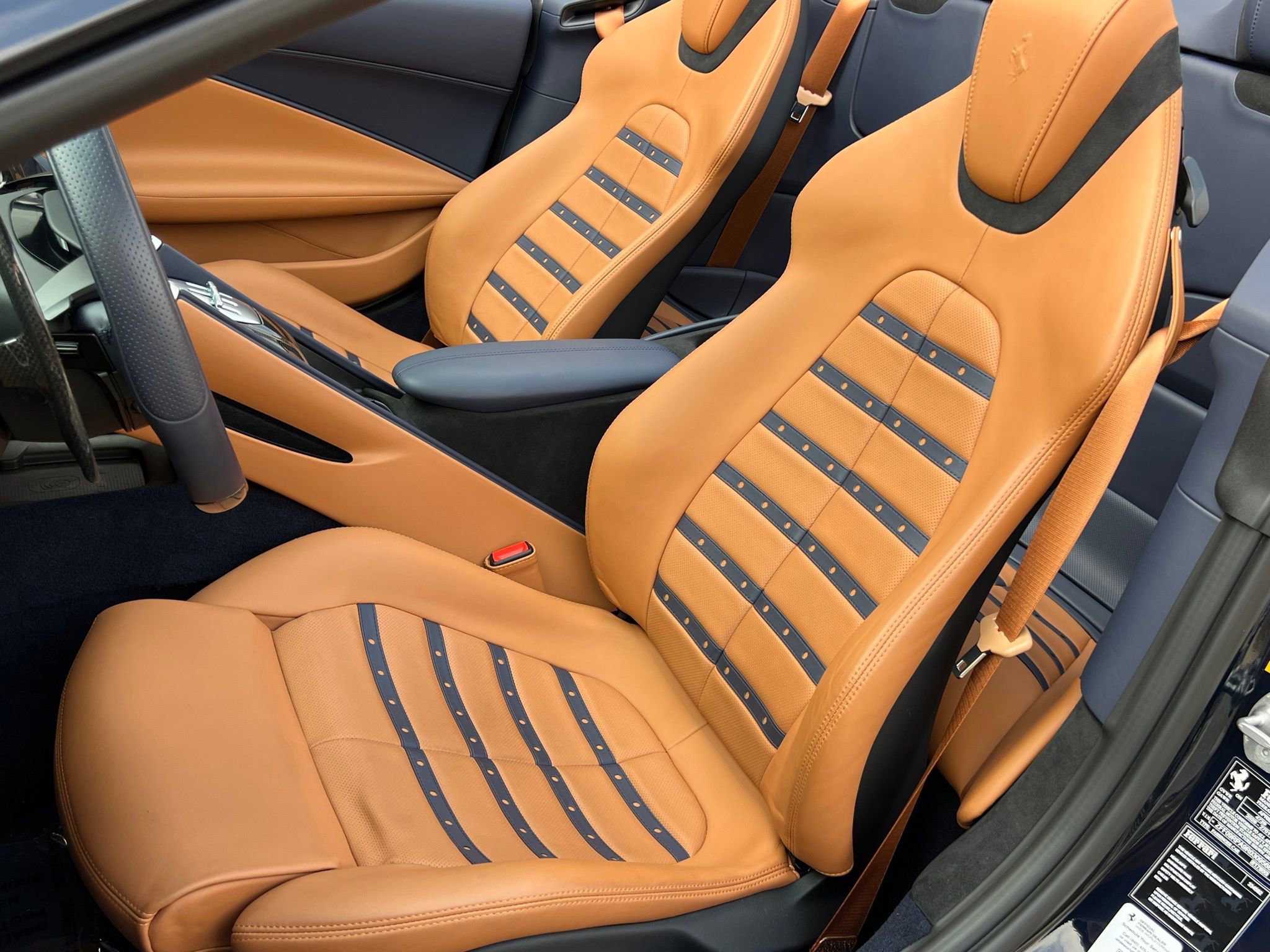 Used 2024 Ferrari Roma Spider RWD image 4
