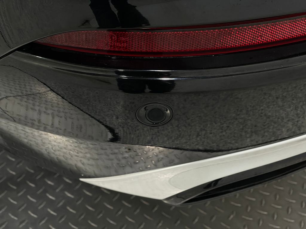 Used 2018 Volvo XC90 T8 Momentum w/ Convenience Package image 13