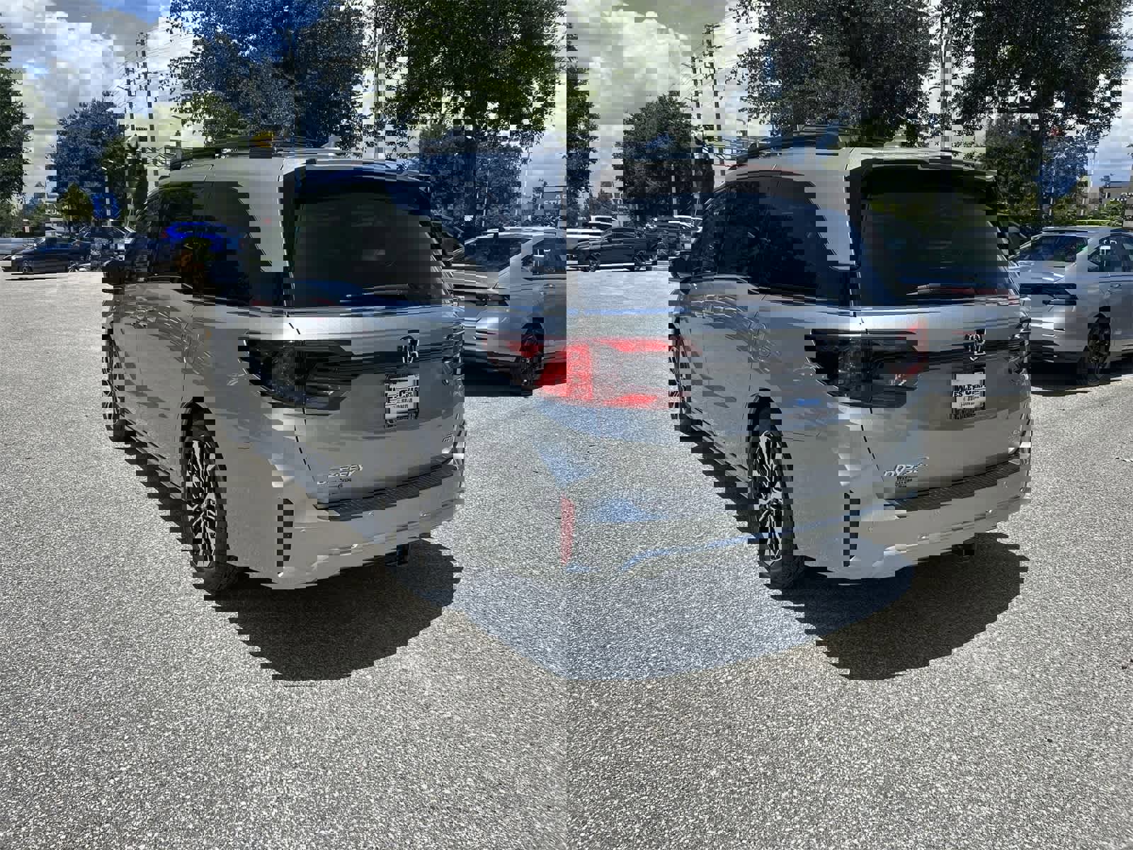 New 2026 Honda Odyssey Elite image 4