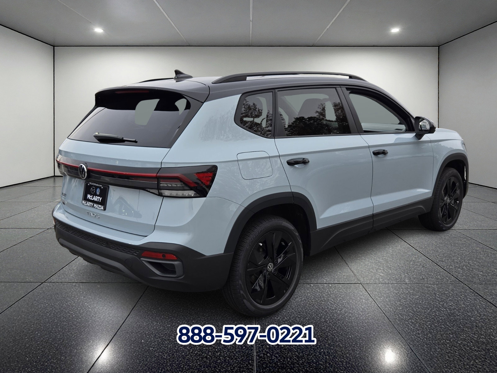 New 2026 Volkswagen Taos SE image 3