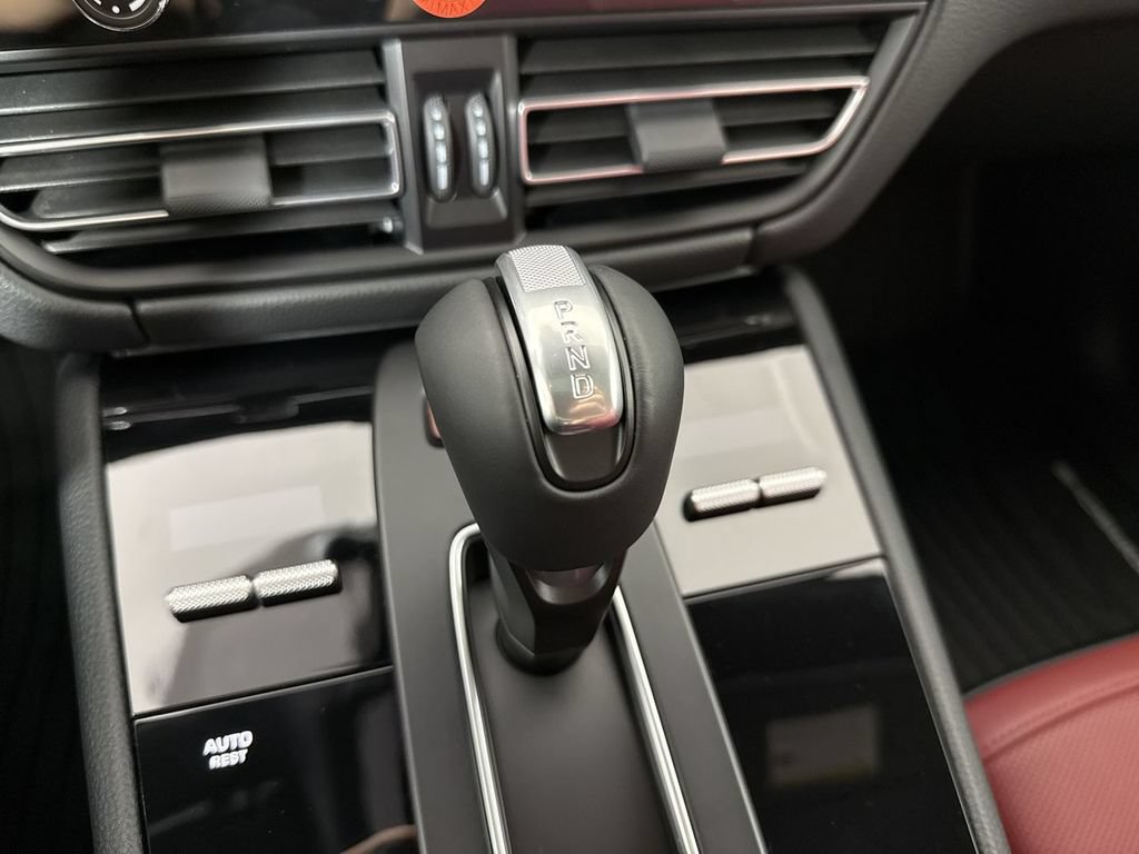 New 2026 Porsche Macan S AWD/4WD image 33