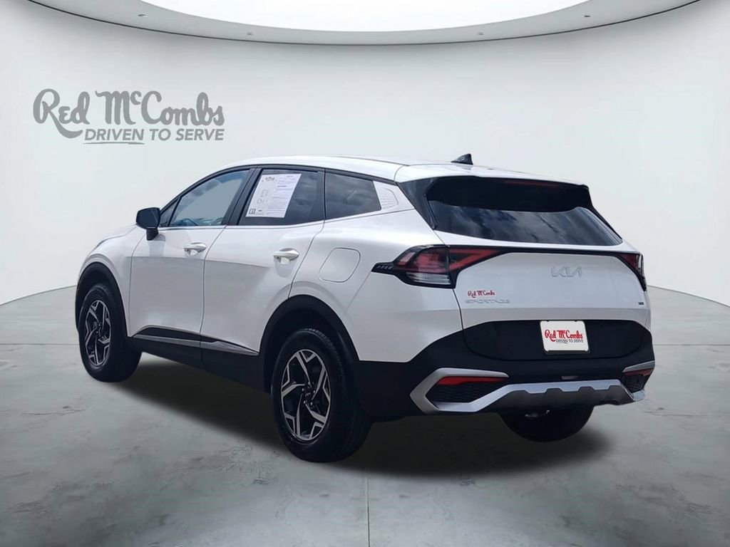 Used 2024 Kia Sportage LX image 3