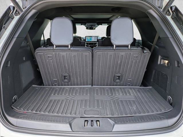 Used 2025 Ford Explorer ST AWD/4WD image 6