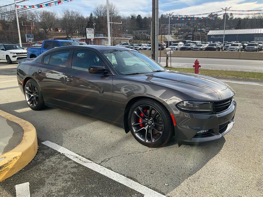 Used 2023 Dodge Charger SXT w/ Plus Group image 3