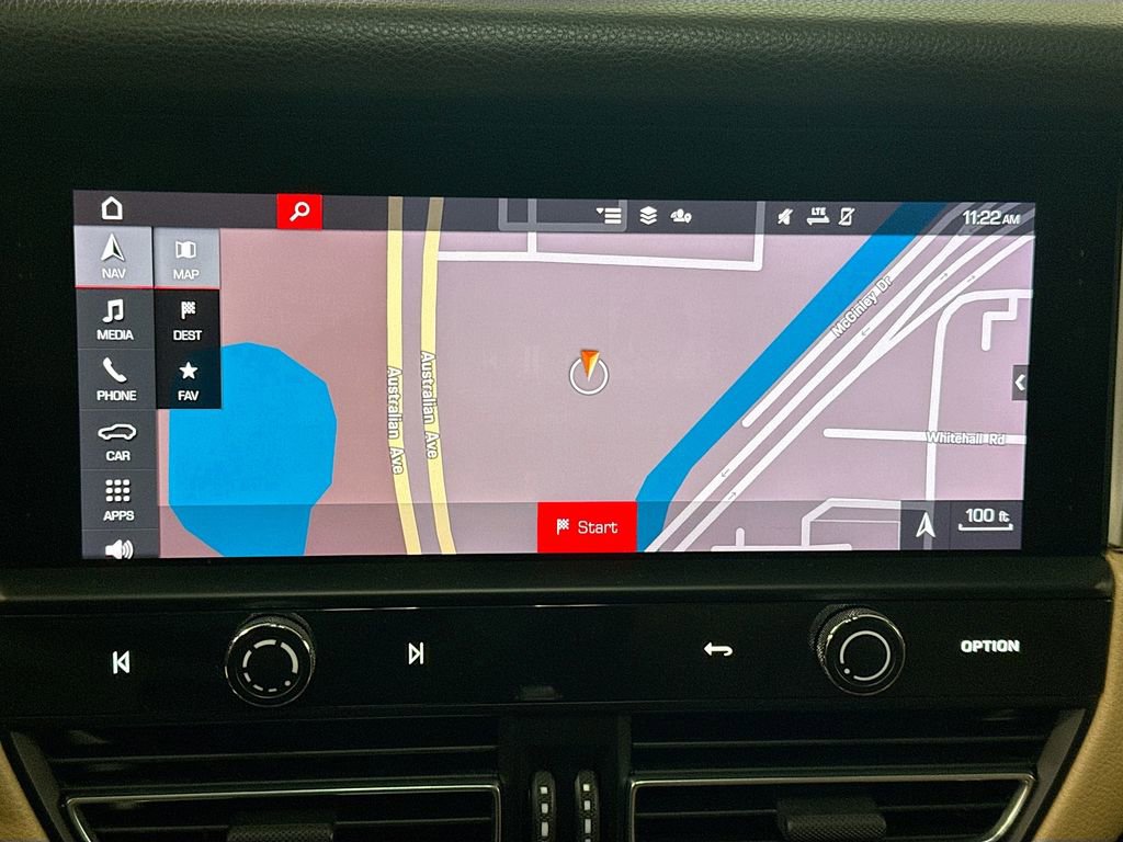 Used 2022 Porsche Macan image 14