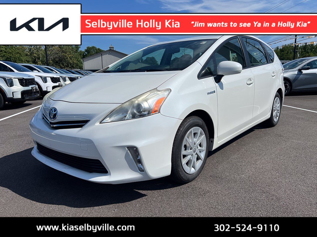 Used 2013 Toyota Prius V Three FWD video 1