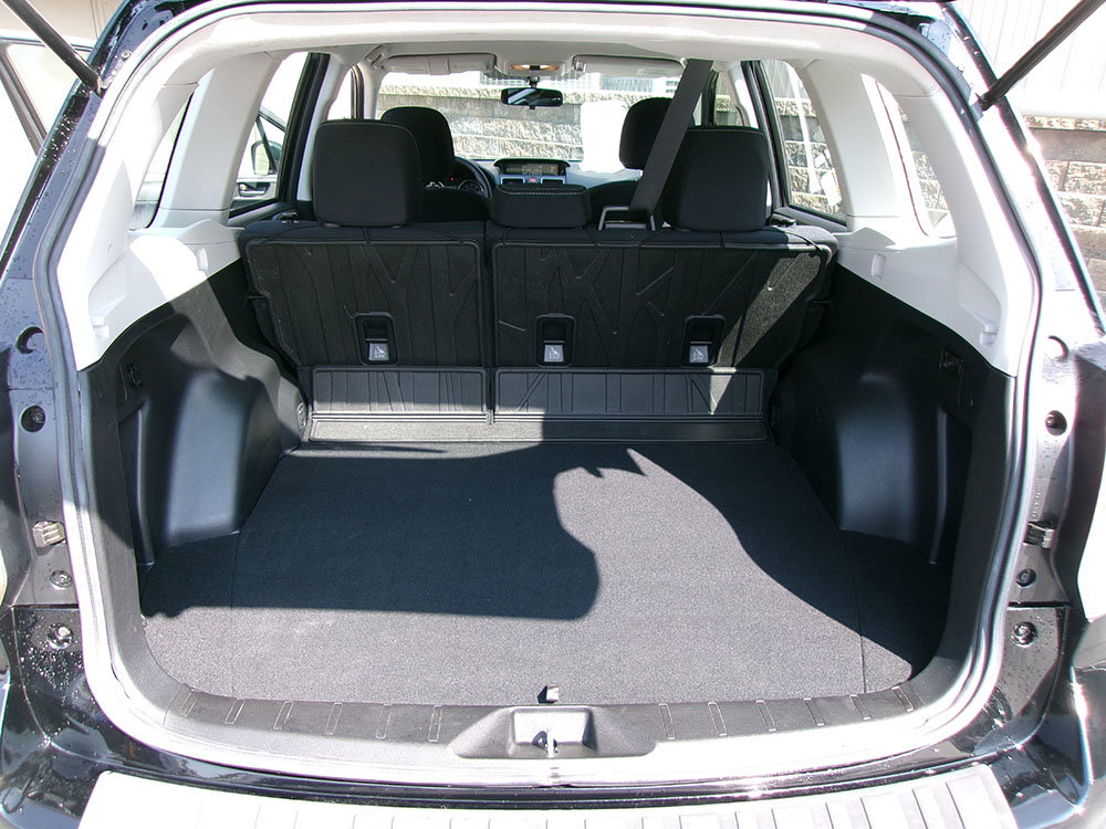 Used 2017 Subaru Forester 2.5i w/ Alloy Wheel Package image 11