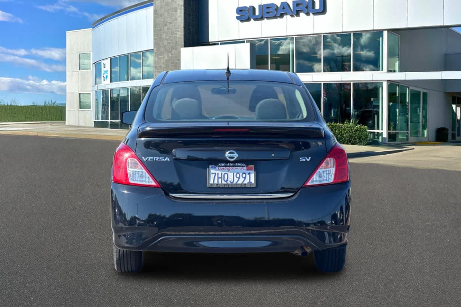 Used 2017 Nissan Versa SV FWD image 7
