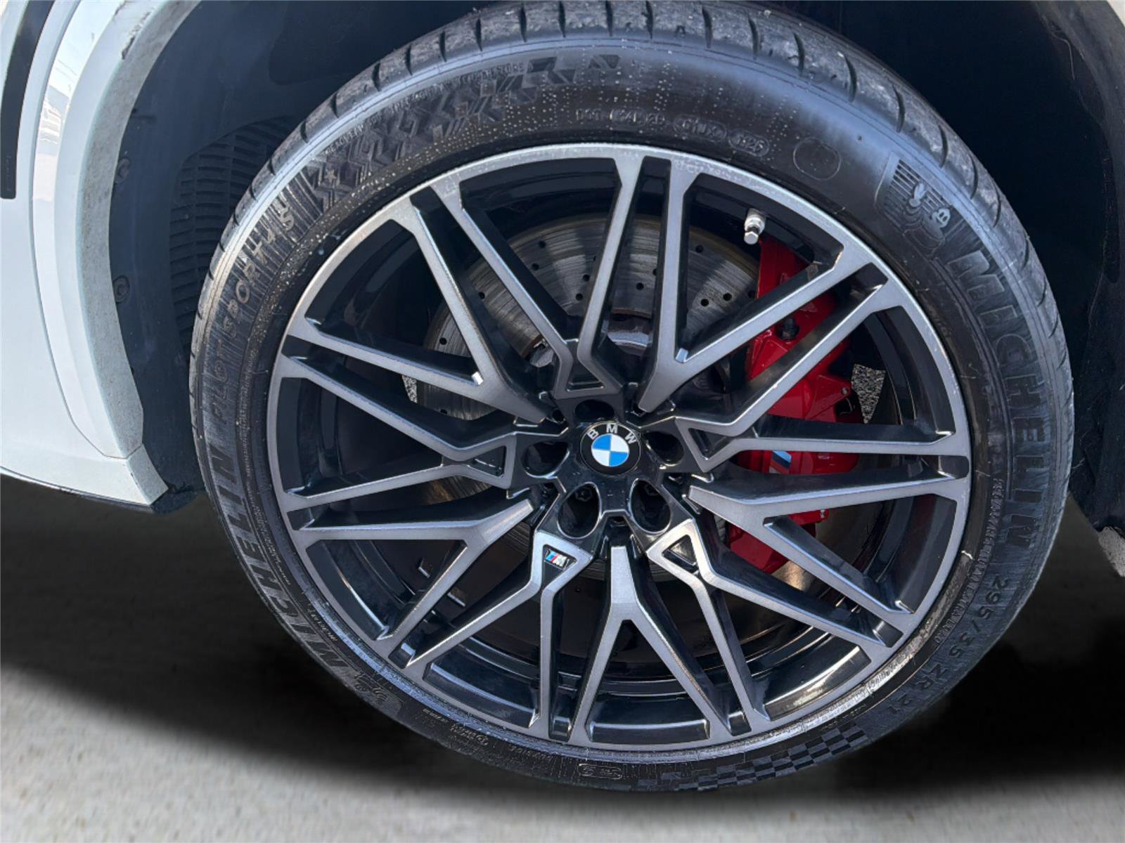 Used 2022 BMW X5 M w/ Competition Package AWD/4WD image 39