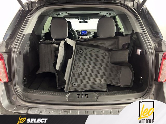 Used 2024 Ford Explorer XLT w/ Equipment Group 202A AWD/4WD image 27