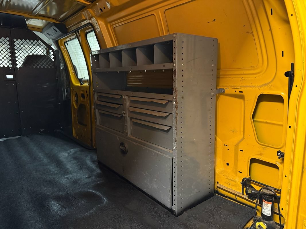 Used 2007 Ford E-350 and Econoline 350 Super Duty RWD image 10