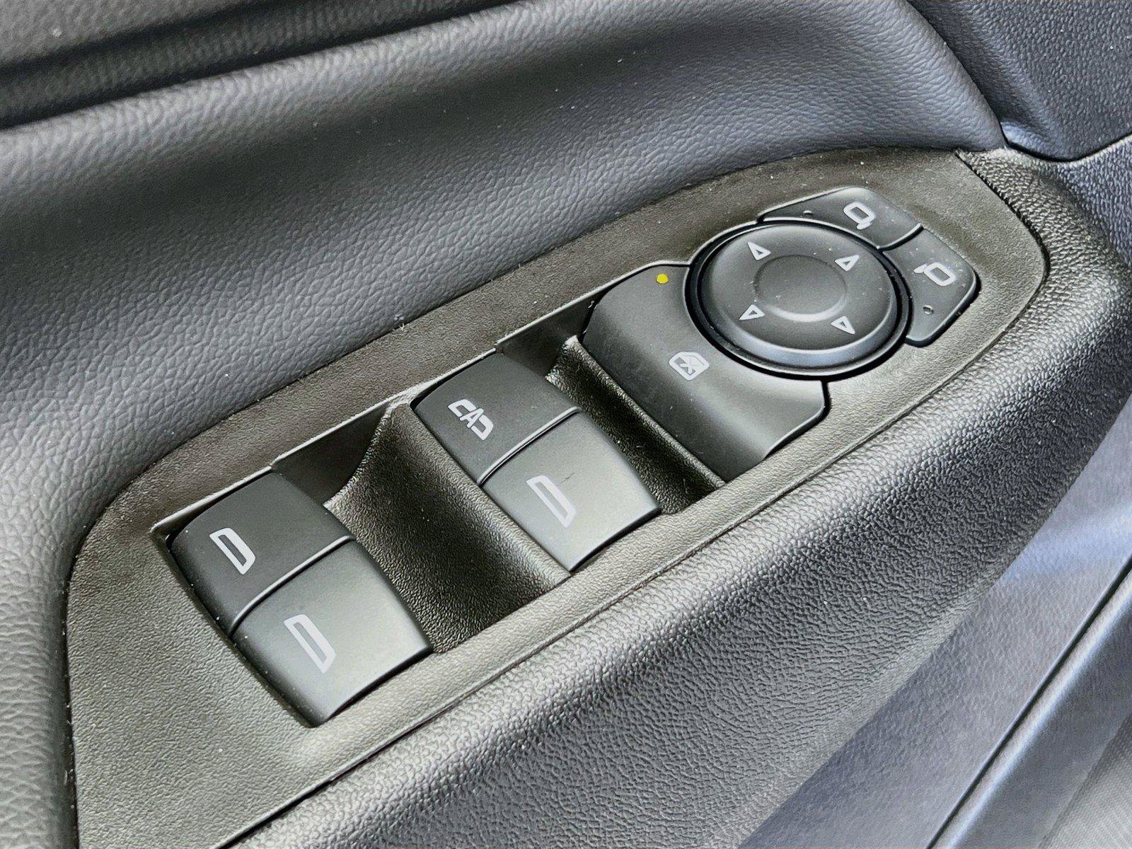 Used 2024 Chevrolet Equinox LT w/ LPO, Floor Liner Package FWD image 19