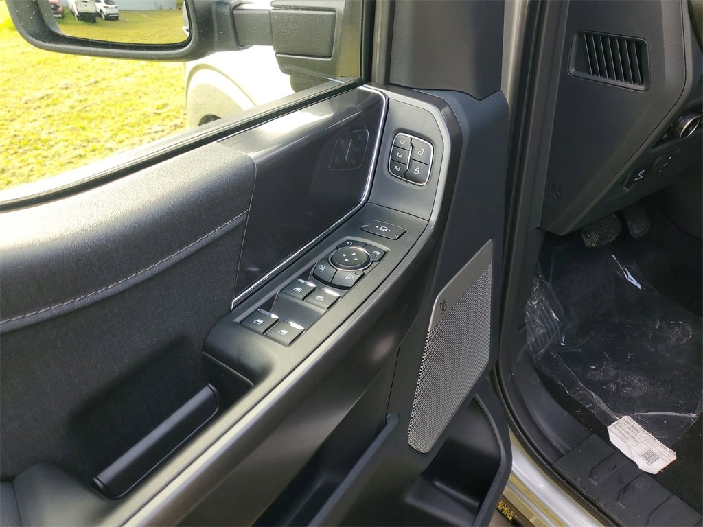 New 2025 Ford F150 Lariat w/ Equipment Group 501A Mid image 6