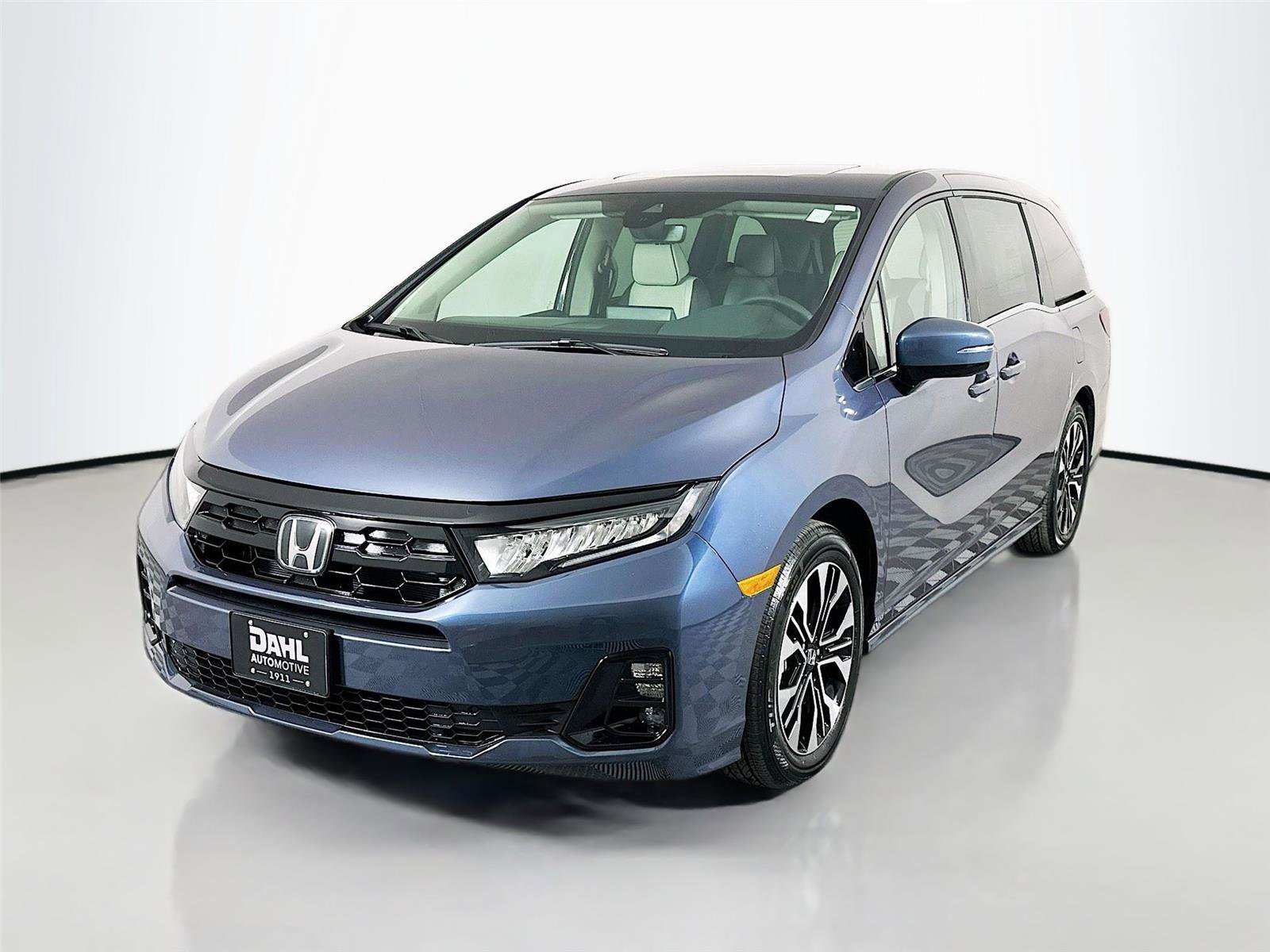 New 2026 Honda Odyssey Elite image 3