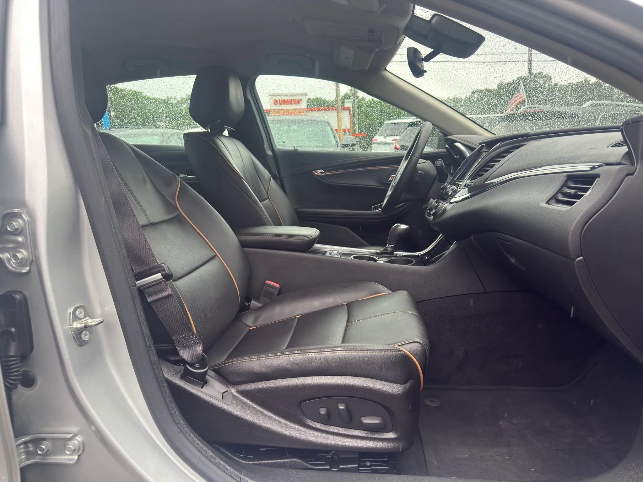 Used 2017 Chevrolet Impala Premier FWD image 22