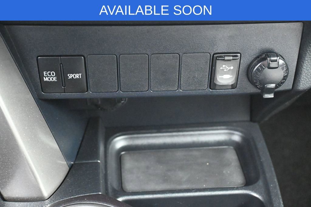 Used 2018 Toyota RAV4 XLE w/ Plus Extra Value Package AWD/4WD image 22