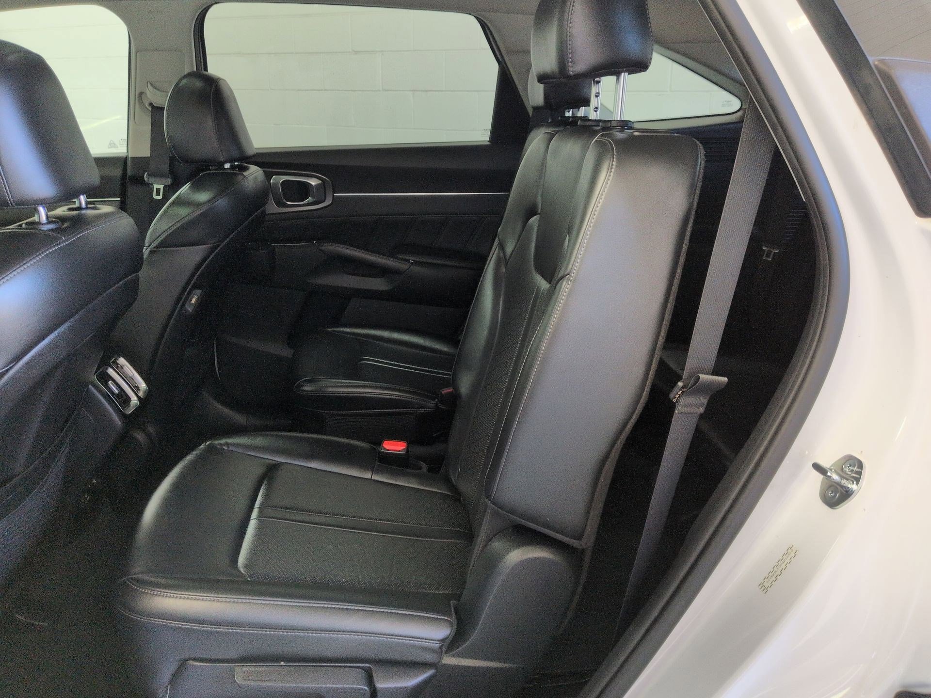 Used 2023 Kia Sorento SX image 22