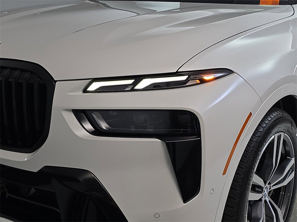 New 2026 BMW X7 xDrive40i w/ Executive Package image 32