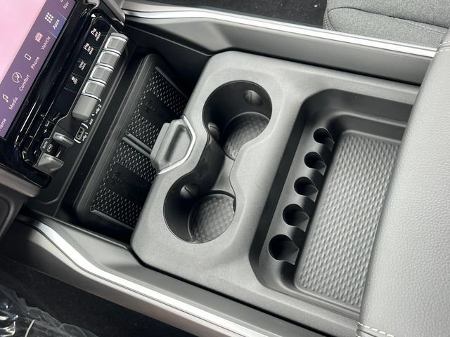 New 2026 RAM 2500 Big Horn AWD/4WD image 29