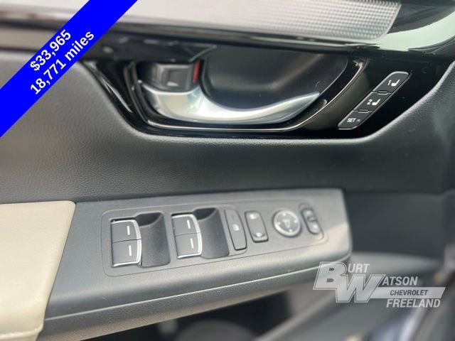 Used 2025 Honda CR-V EX-L image 12