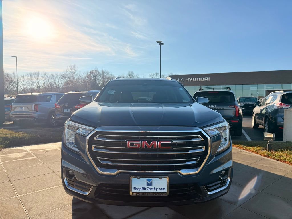 Used 2024 GMC Terrain SLT image 7