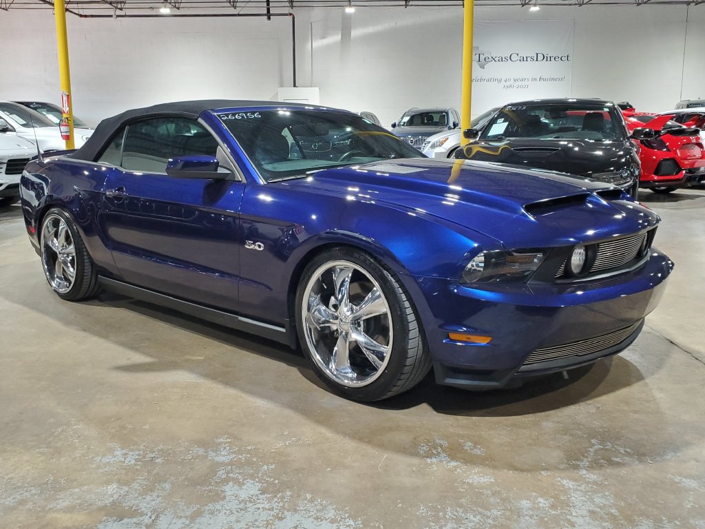 Used 2012 Ford Mustang GT Premium w/ Security Pkg RWD image 50