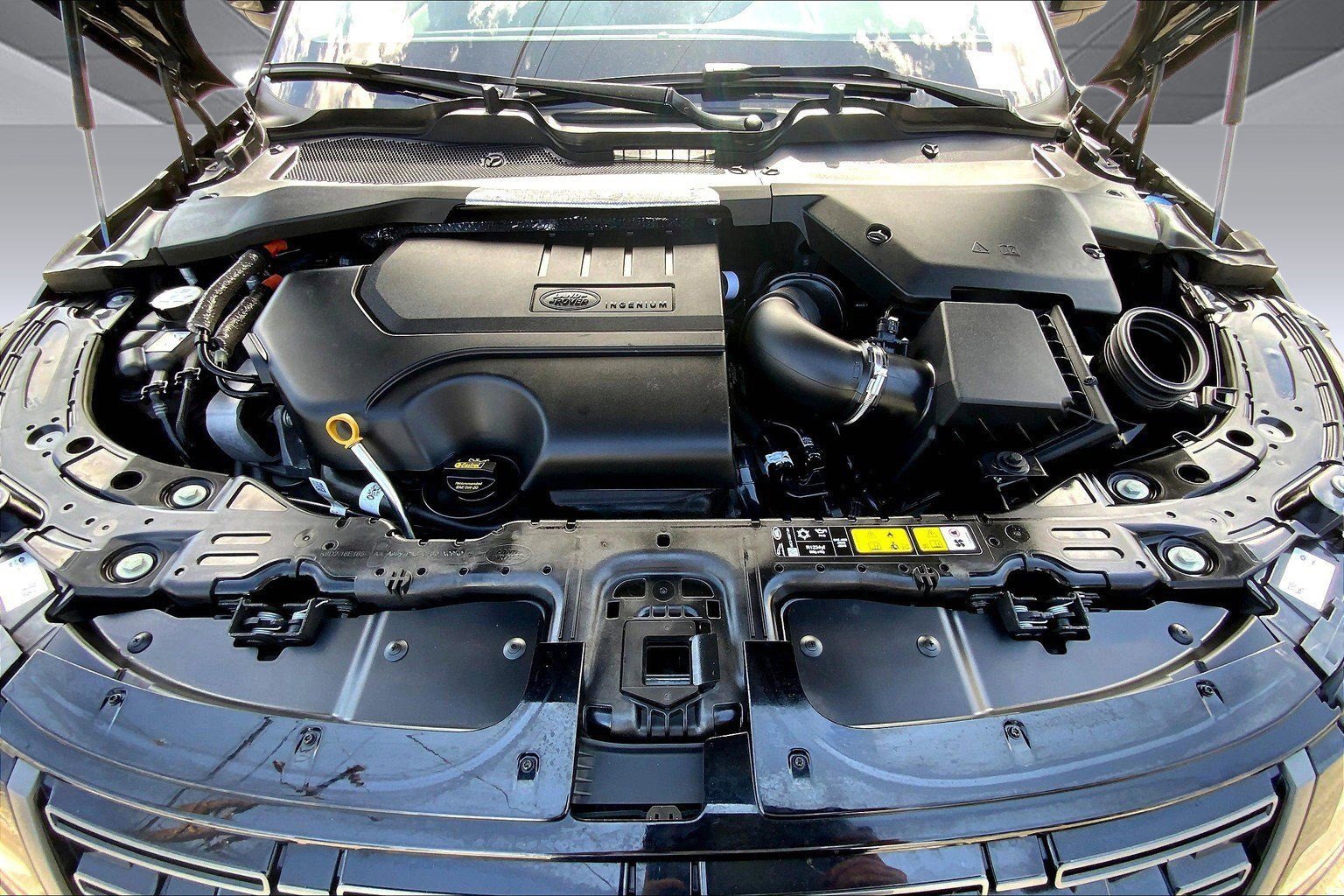 Used 2024 Land Rover Range Rover Evoque Dynamic SE image 30