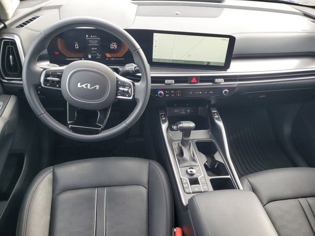 Certified 2025 Kia Sorento S image 11