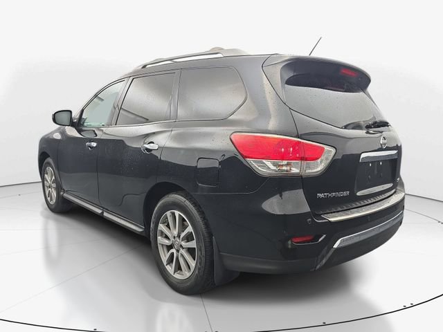 Used 2016 Nissan Pathfinder SV w/ SV Cold Weather Package image 8