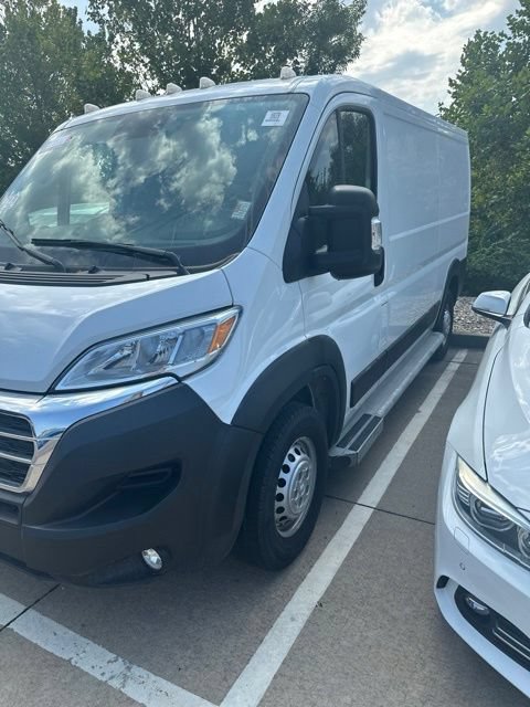 Used 2025 RAM ProMaster 2500 w/ U-Haul Equipment Group FWD image 2