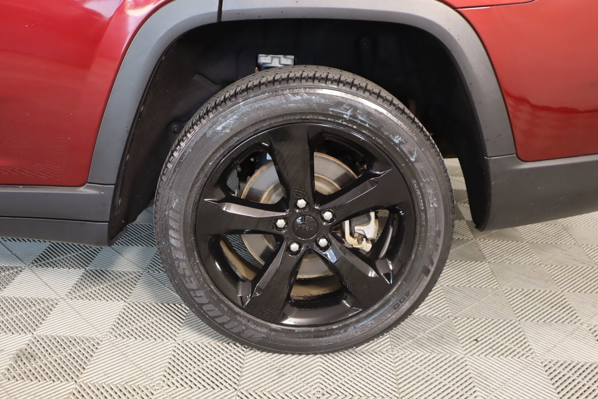 Used 2023 Jeep Grand Cherokee L Laredo image 20