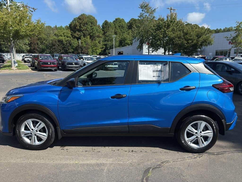New 2025 Nissan Kicks S image 4