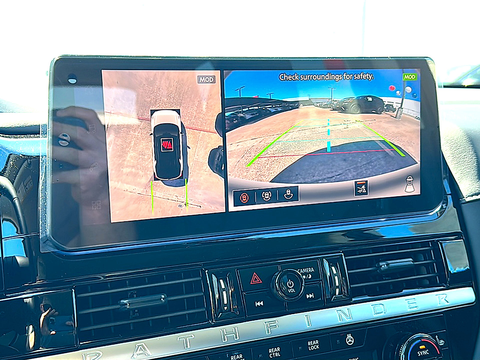 New 2026 Nissan Pathfinder SL image 23