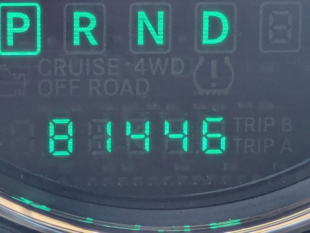 Used 2013 Jeep Wrangler Unlimited Sahara w/ Connectivity Group AWD/4WD image 27