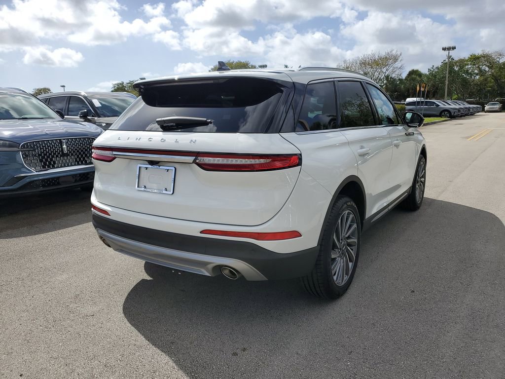 Used 2023 Lincoln Corsair Reserve image 4