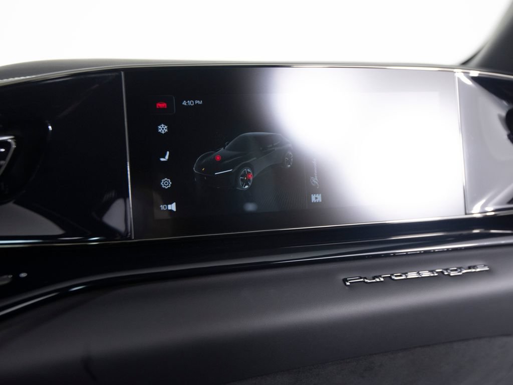 Used 2025 Ferrari Purosangue AWD/4WD image 25