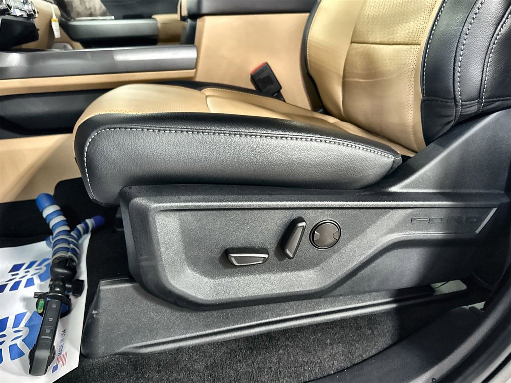 New 2026 Ford F350 Lariat w/ Lariat Premium Package image 13