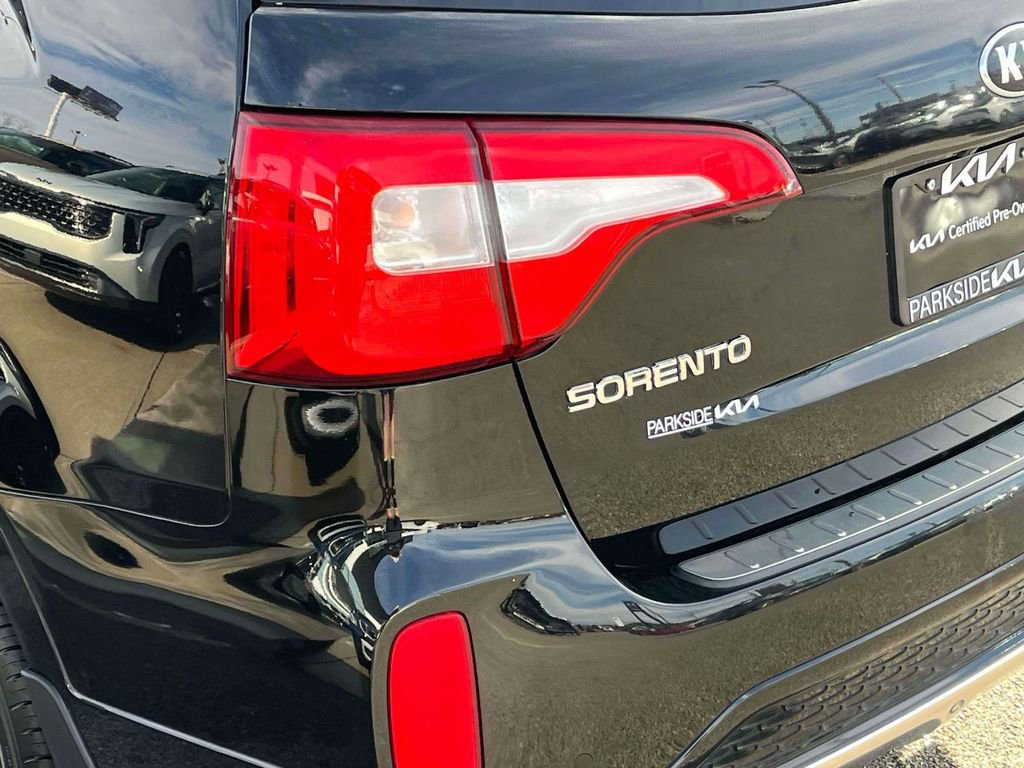 Used 2015 Kia Sorento SX image 40