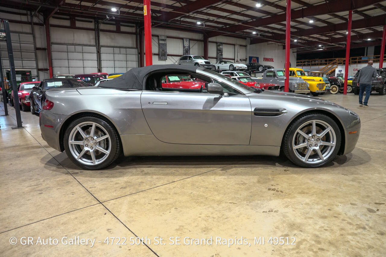 Used 2007 Aston Martin V8 Vantage Roadster RWD image 25