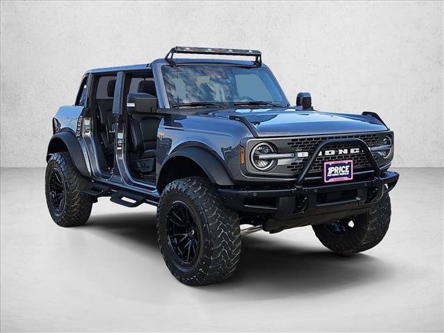 Used 2025 Ford Bronco Badlands AWD/4WD image 3