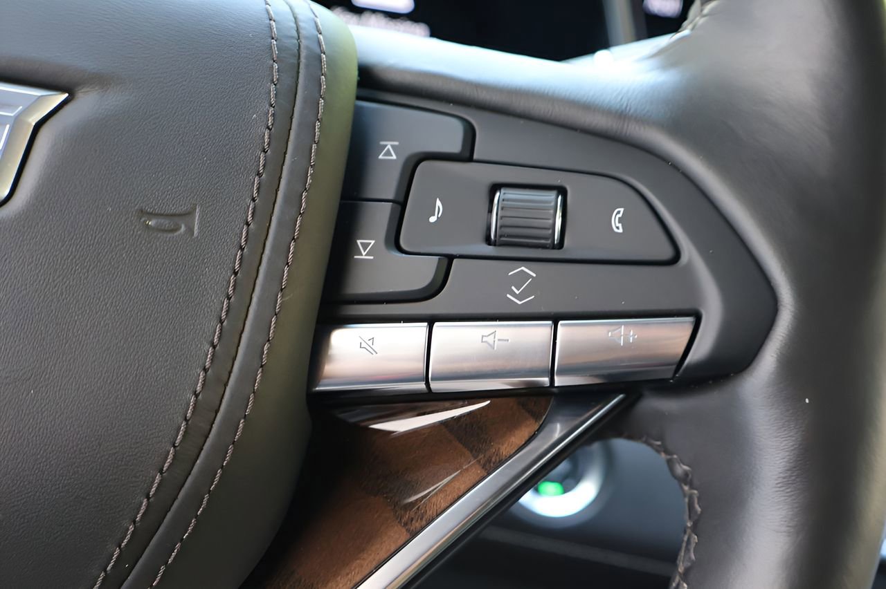 Certified 2024 Cadillac Escalade Premium Luxury Platinum image 26