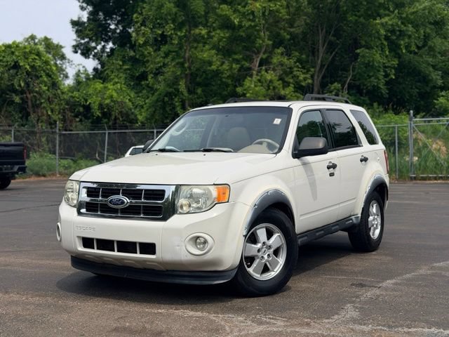 Used 2009 Ford Escape XLT FWD image 2