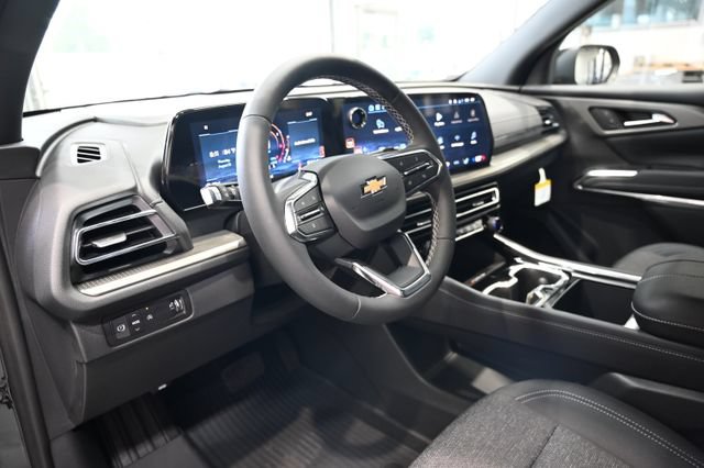 New 2027 Chevrolet Traverse LT w/ LPO, Floor Liner Package FWD image 20