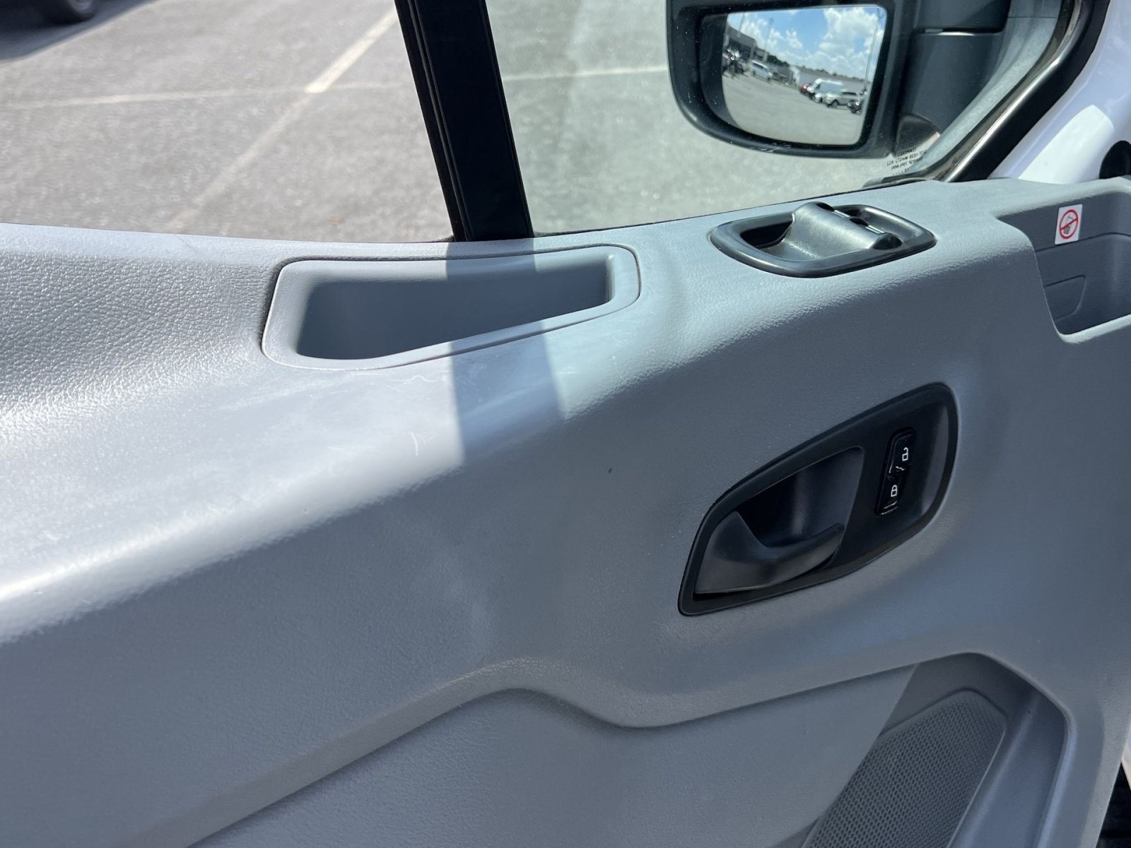 Used 2019 Ford Transit 350 XLT RWD image 14