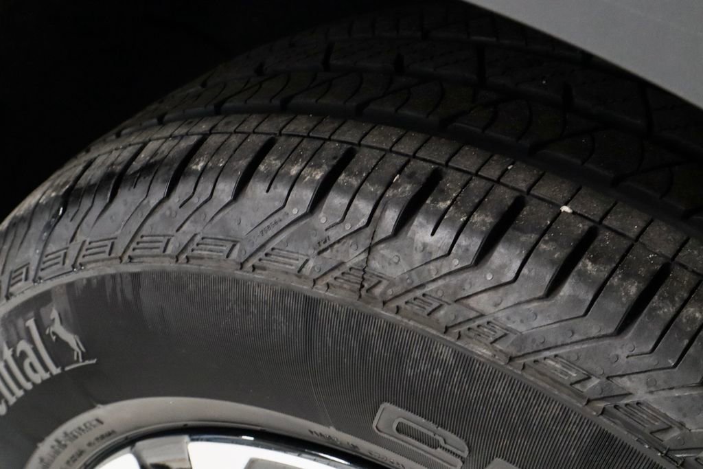 Used 2025 Kia Sorento S image 21