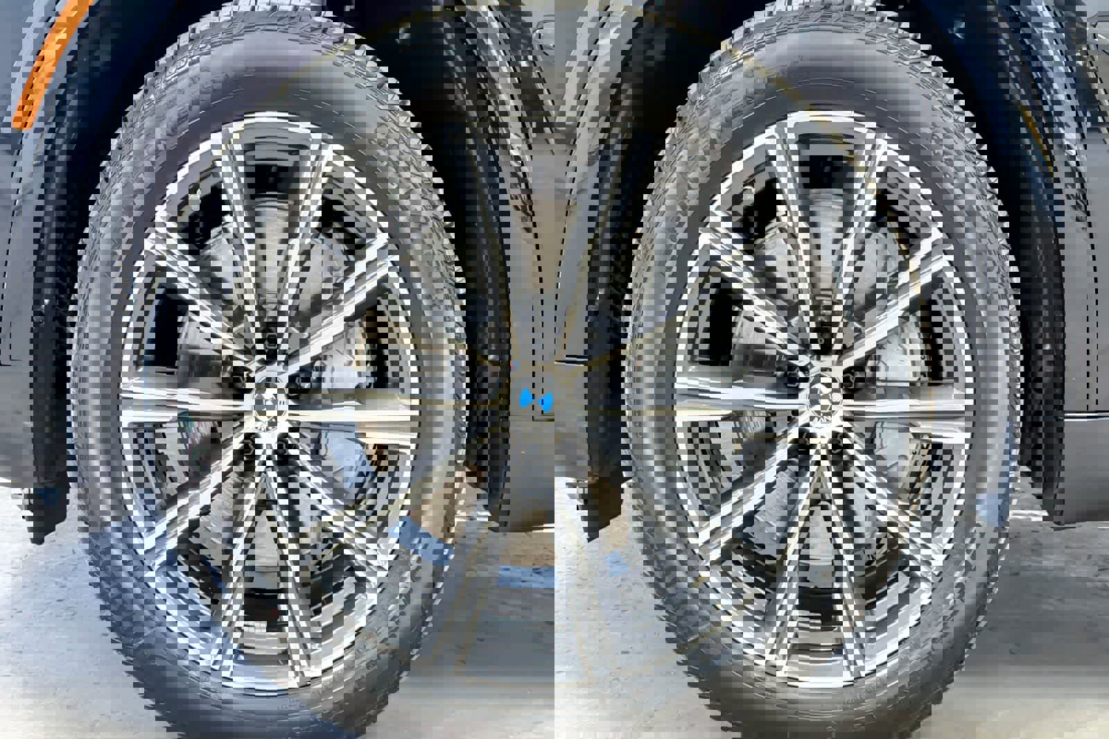 Used 2026 BMW X5 xDrive50e w/ M Sport Package image 27