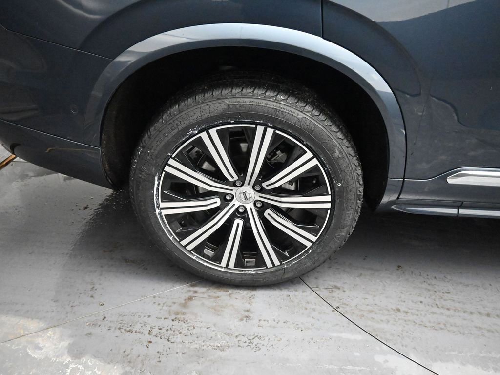 Used 2024 Volvo XC90 B6 Plus image 15